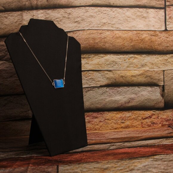 Hand Crafted Epoxy Blue Cube Pandant necklace - Picture 4 of 9